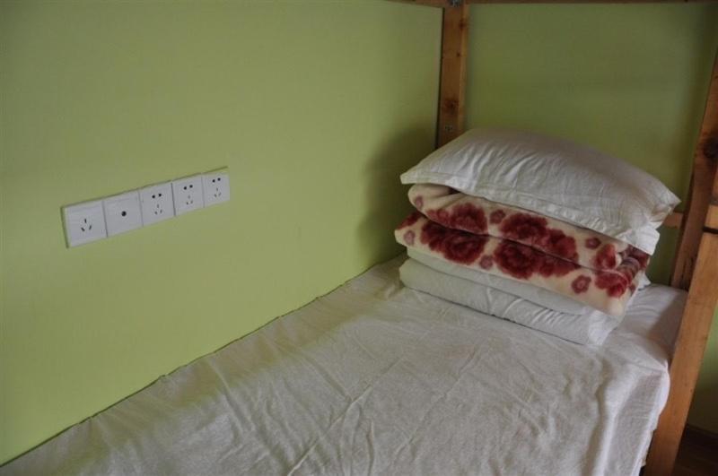 Emma'S Guesthouse Song Pan Exterior photo